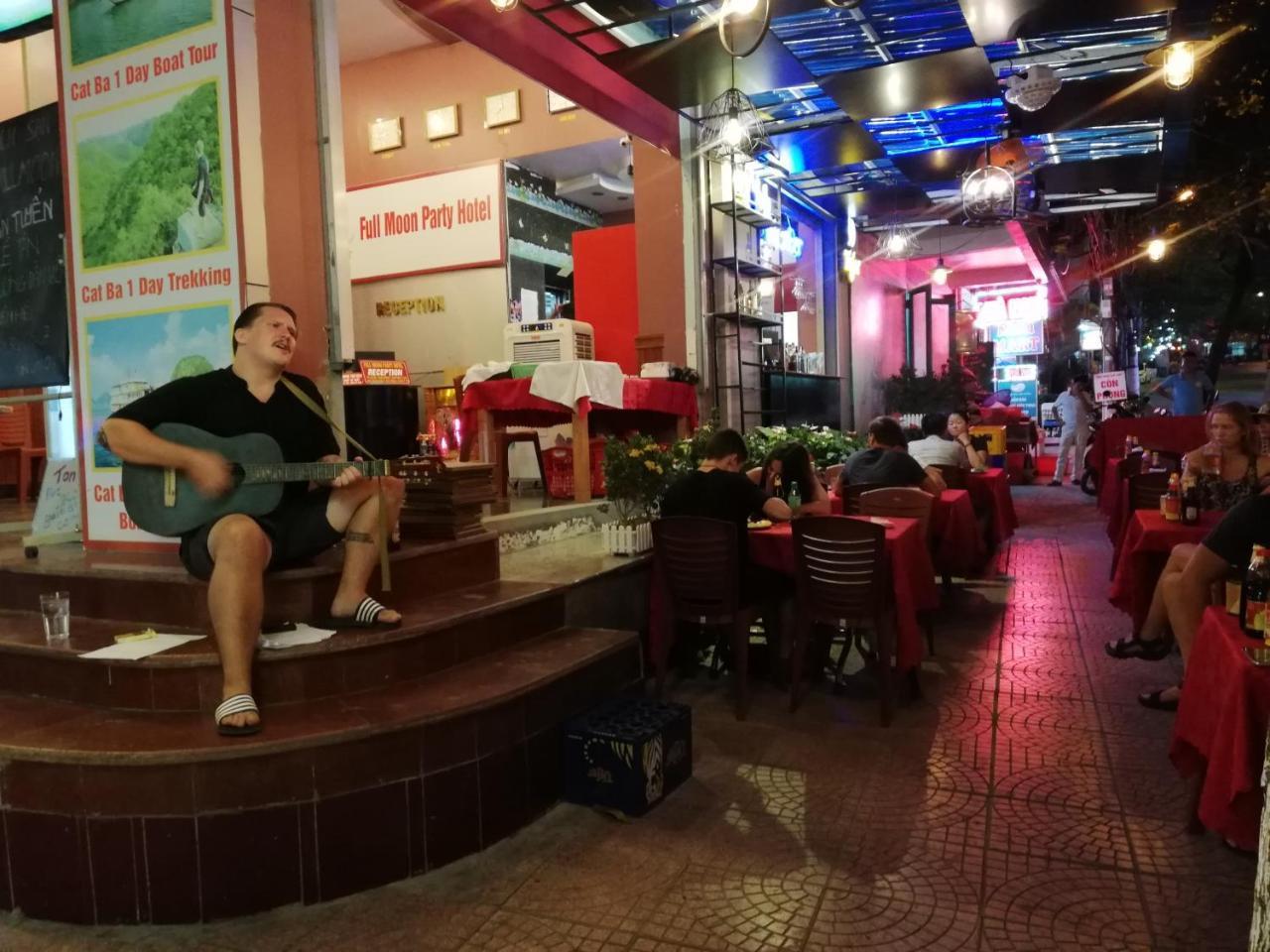 Full Moon Party Hotel Hai Phong Eksteriør bilde