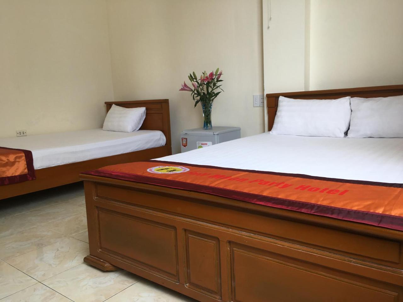 Full Moon Party Hotel Hai Phong Eksteriør bilde